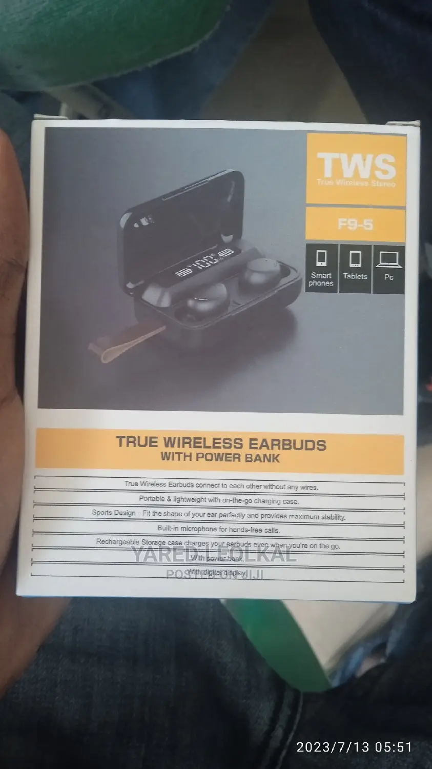 F9earphone With Power Bank