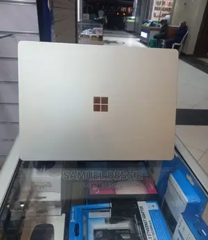 New Laptop Microsoft Surface Laptop 4 4GB Intel Core I5 SSD 128GB