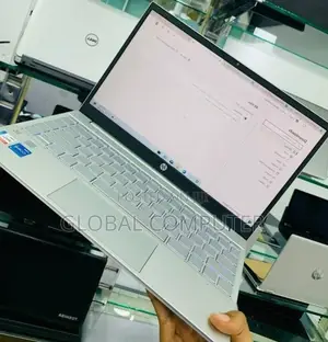 New Laptop HP Pavilion 13z 16GB Intel Core I5 SSD 512GB