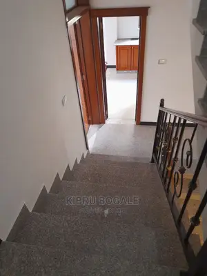 5bdrm House in Figa, Bole for sale