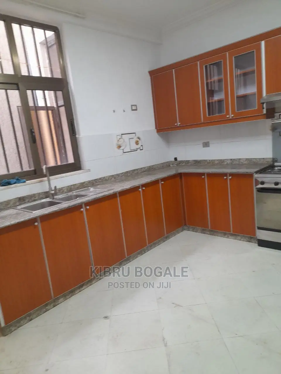 5bdrm House in Figa, Bole for sale
