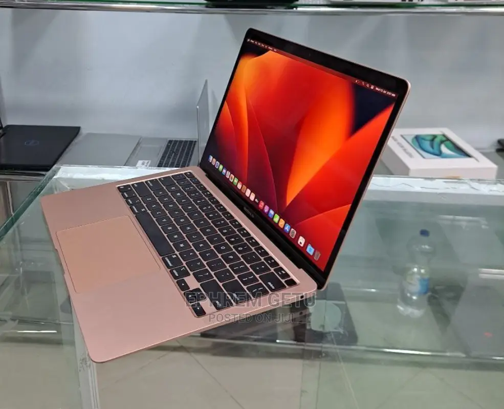 New Laptop Apple MacBook Air 2020 M1 8GB Apple M1 SSD 256GB