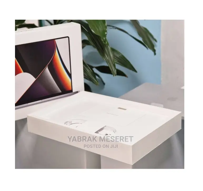 New Laptop Apple MacBook Pro 2021 M1 16GB Apple M1 Pro SSD 512GB