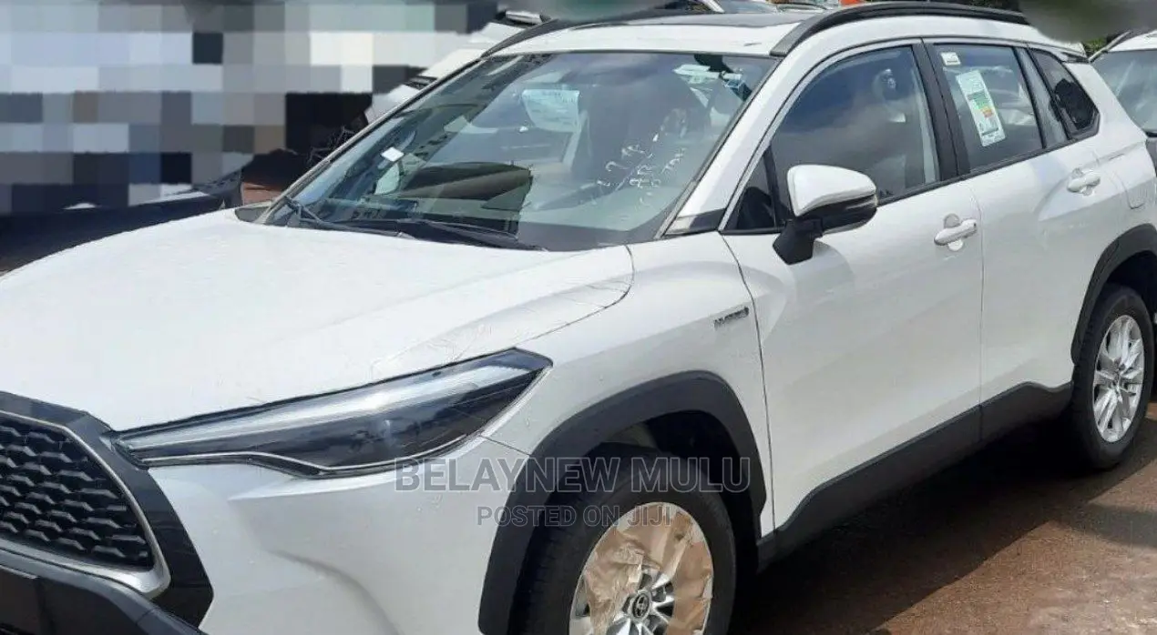 New Toyota Corolla Cross 2022 White