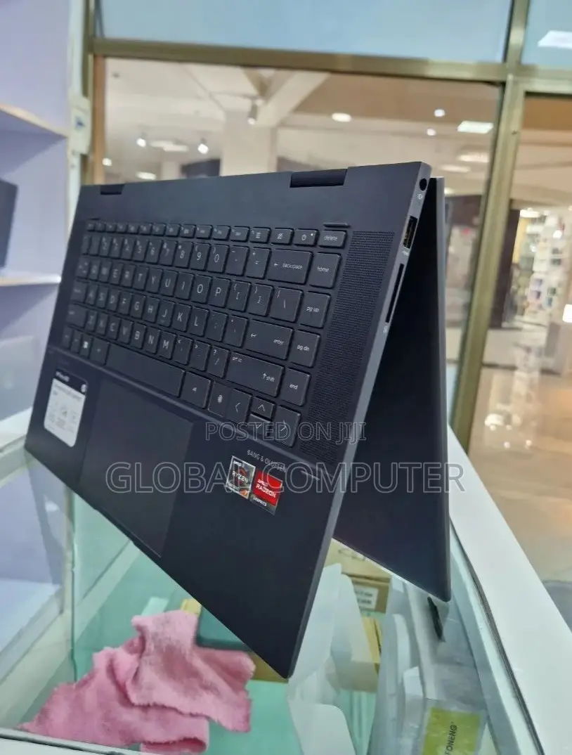 New Laptop HP Envy X360 15t 16GB AMD Ryzen 7 SSD 512GB