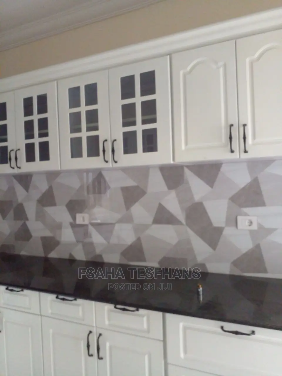 3bdrm Apartment in Sale Fsaha, Yeka for rent