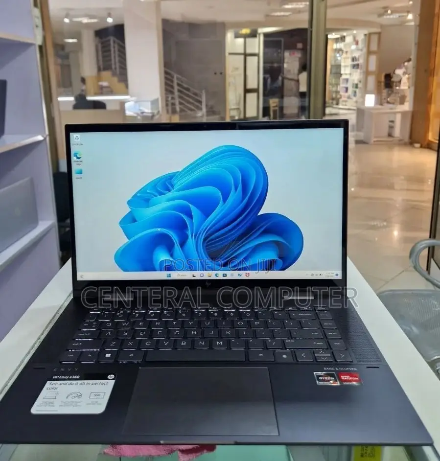 New Laptop HP Envy Pro 16GB AMD Ryzen 7 SSD 512GB
