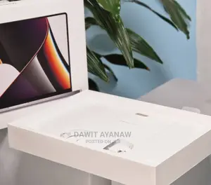 New Laptop Apple MacBook Pro 2021 M1 16GB Apple M1 Pro SSD 512GB