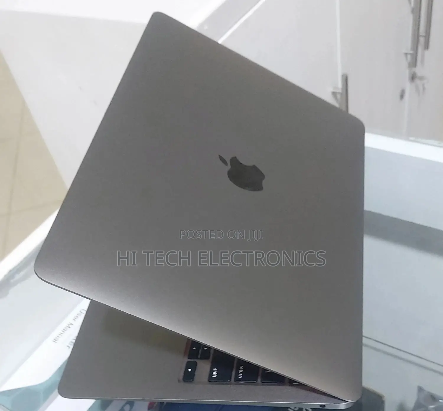 New Laptop Apple MacBook Air 2020 M1 8GB Apple M1 SSD 256GB