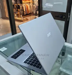 New Laptop Acer Aspire 5 8GB AMD Ryzen 5 SSD 512GB
