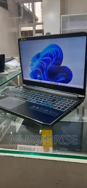 Photo - New Laptop Acer Predator Helios 300 8GB Intel Core I7 SSD 512GB