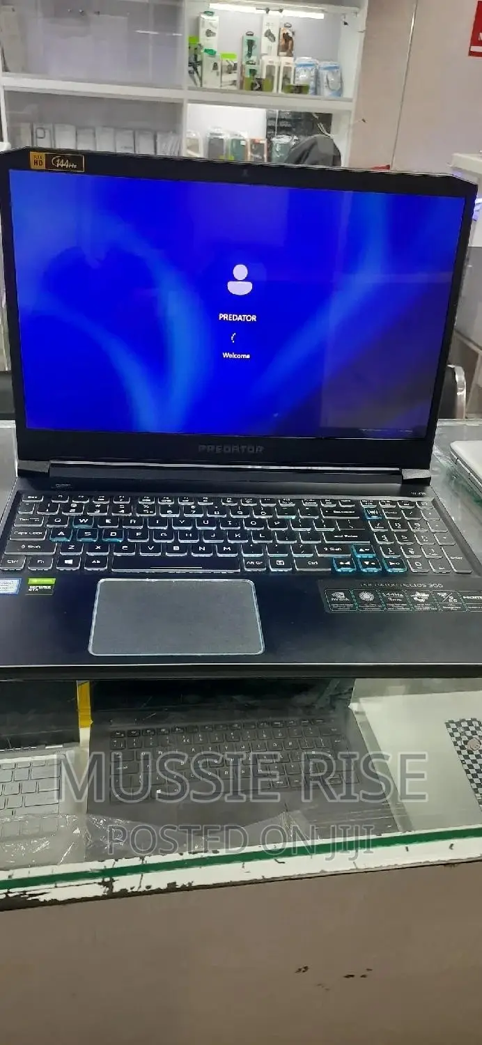 New Laptop Acer Predator Helios 300 8GB Intel Core I7 SSD 512GB