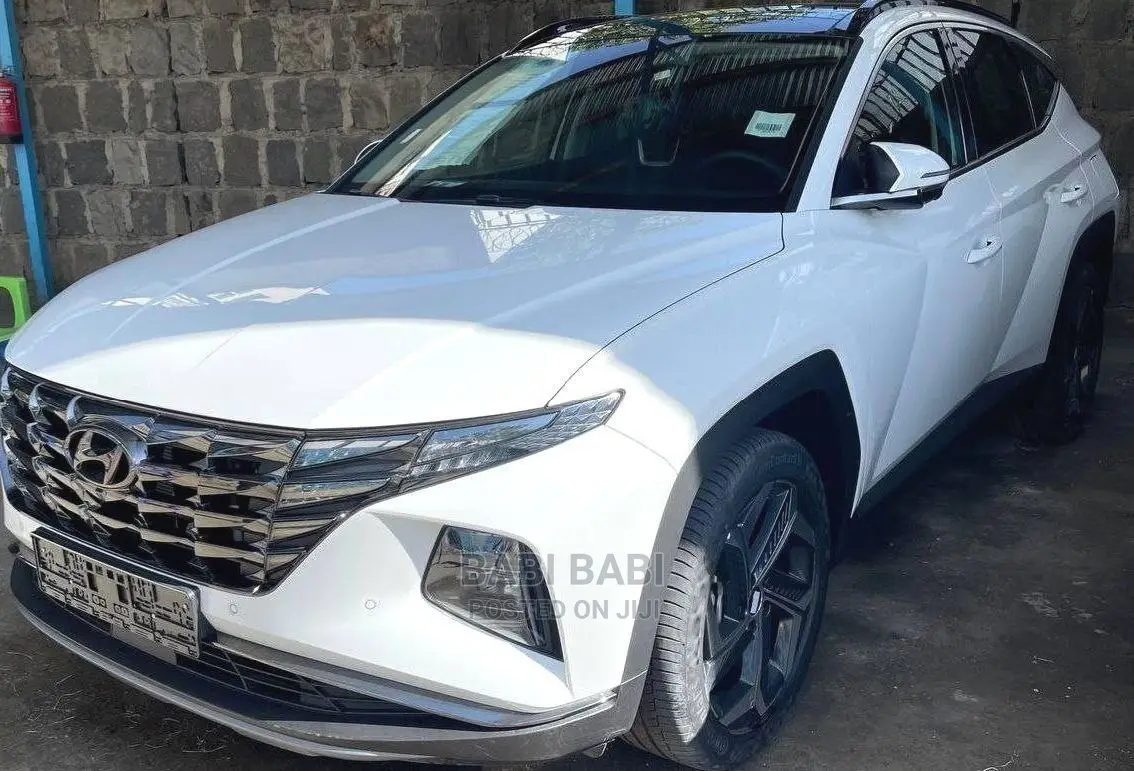 Hyundai Tucson 2021 White