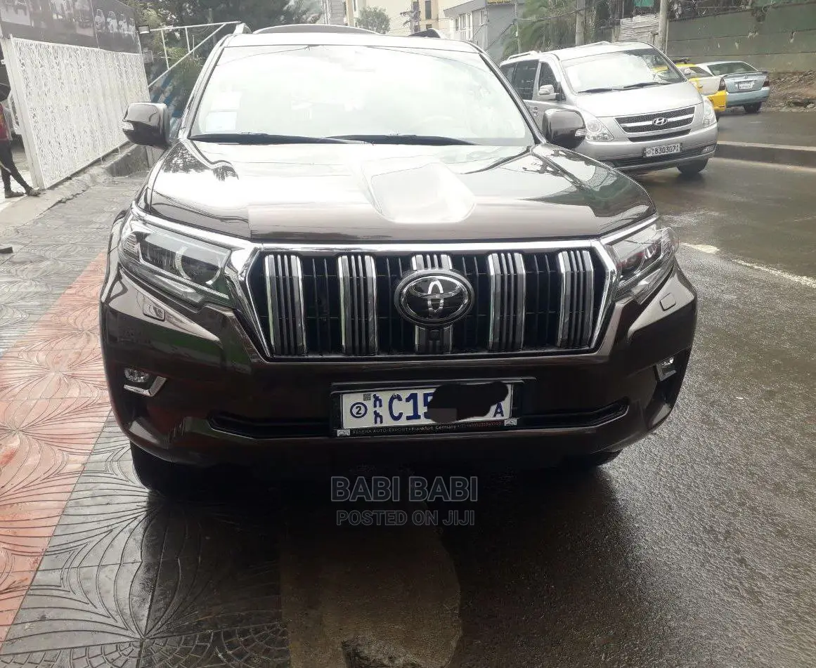 Toyota Land Cruiser Prado 2022 Brown