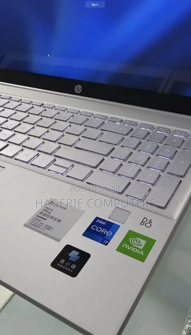 New Laptop HP Pavilion 13 16GB Intel Core I7 SSD 1T