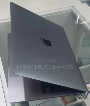 New Laptop Apple MacBook Pro 2020 16GB Intel Core I5 SSD 1T