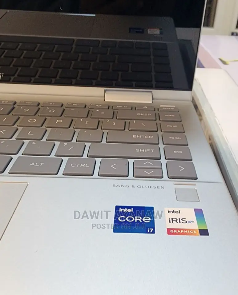 New Laptop HP Envy 13 16GB Intel Core I7 SSD 512GB