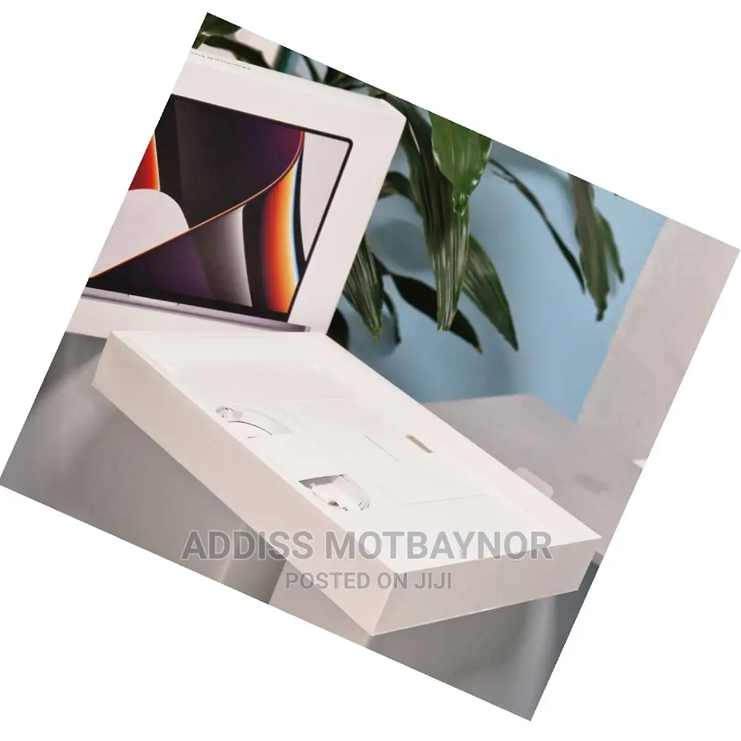 New Laptop Apple MacBook Pro 2021 M1 16GB AMD A10 SSD 512GB