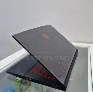 New Laptop MSI GF63 8GB Intel Core I7 SSD 512GB