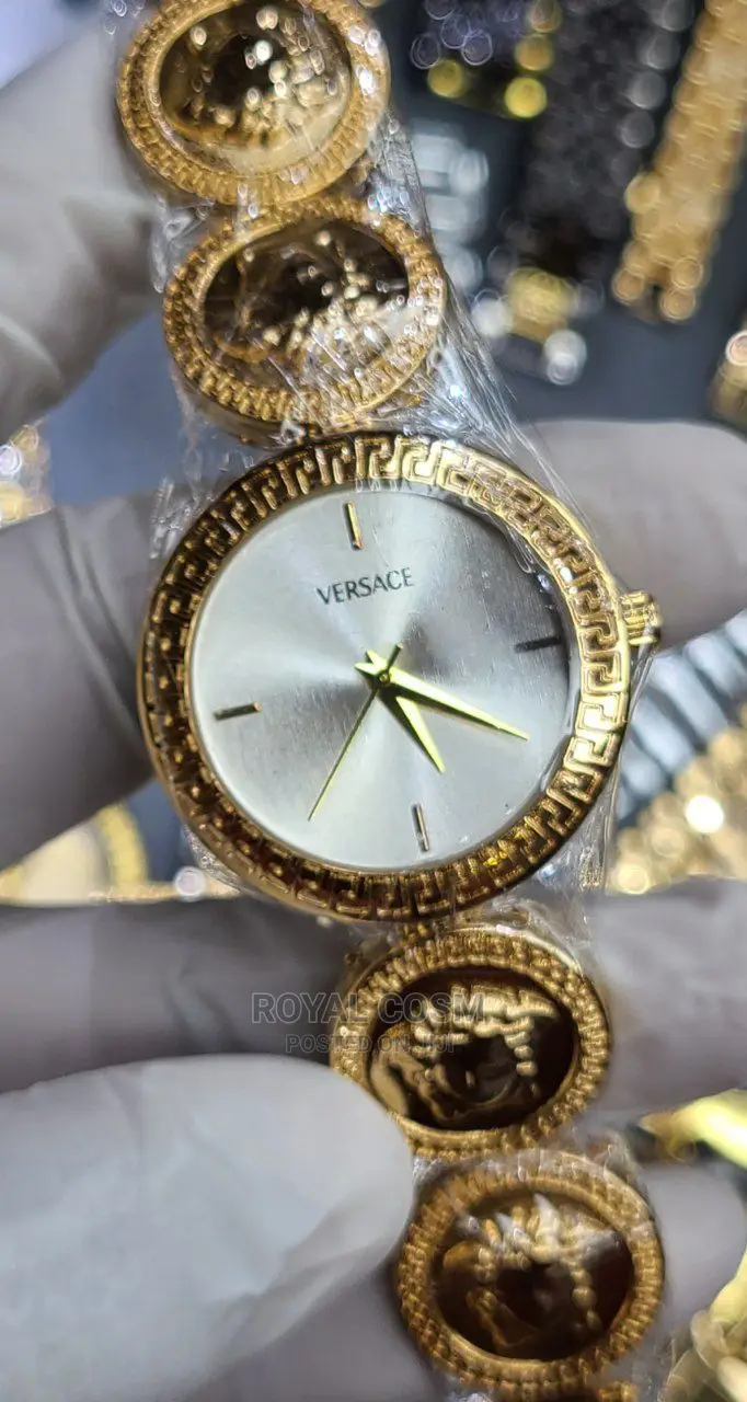 Versace የሴቶች ሰዓት