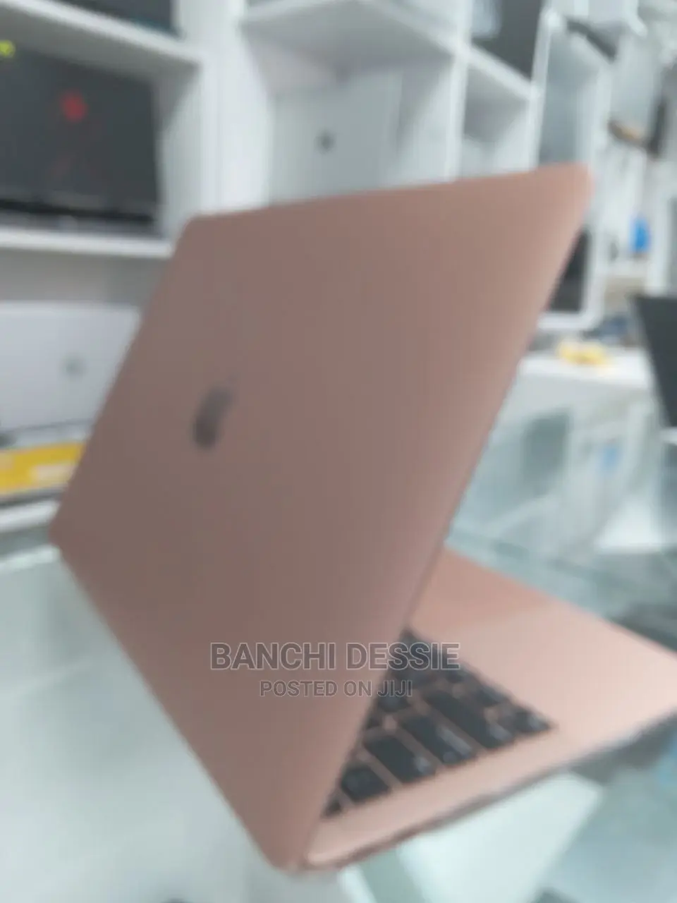 New Laptop Apple MacBook Air 2020 M1 8GB Apple M1 SSD 512GB