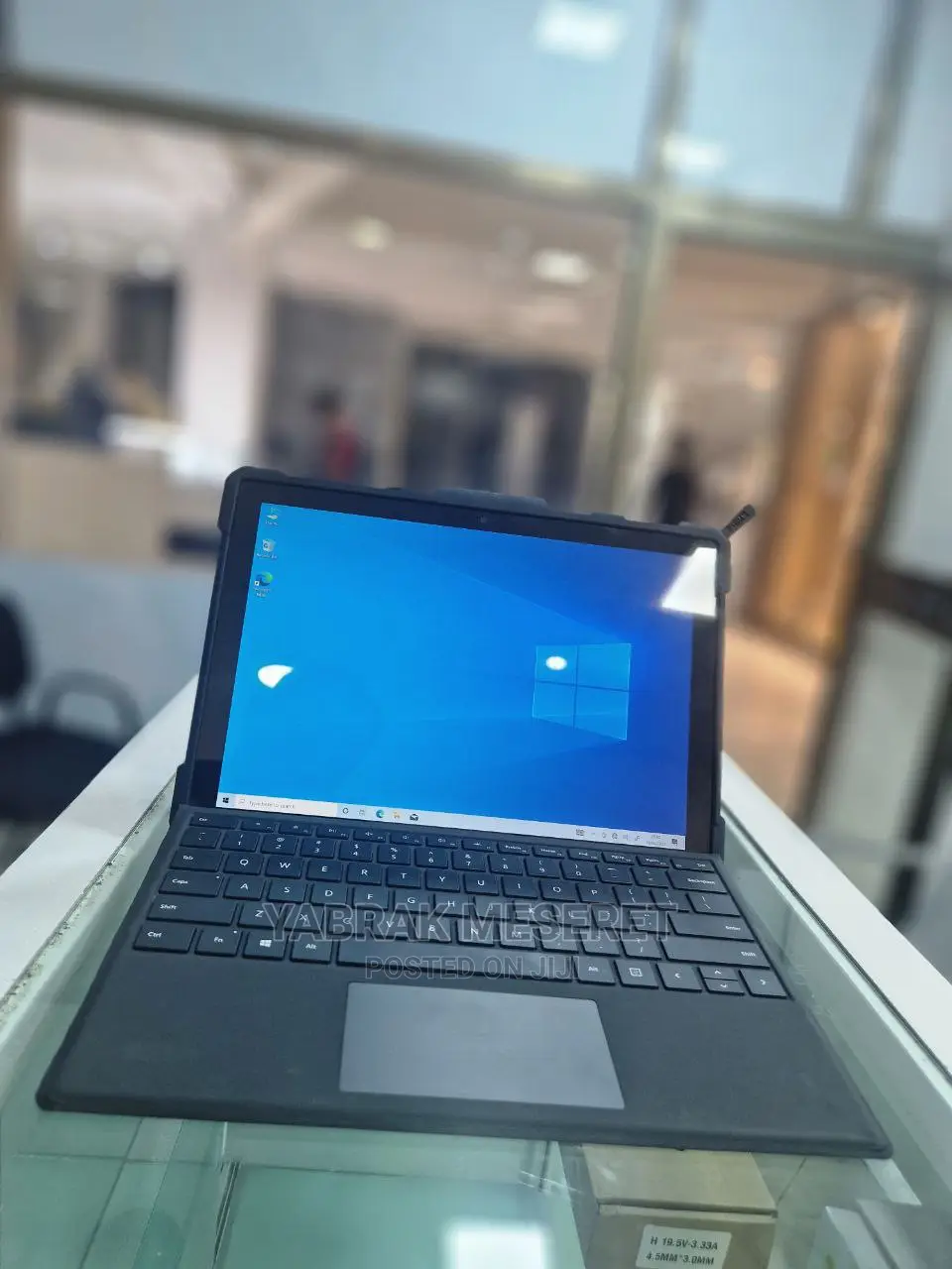 New Laptop Microsoft Surface Pro 6 8GB Intel Core I5 SSD 256GB