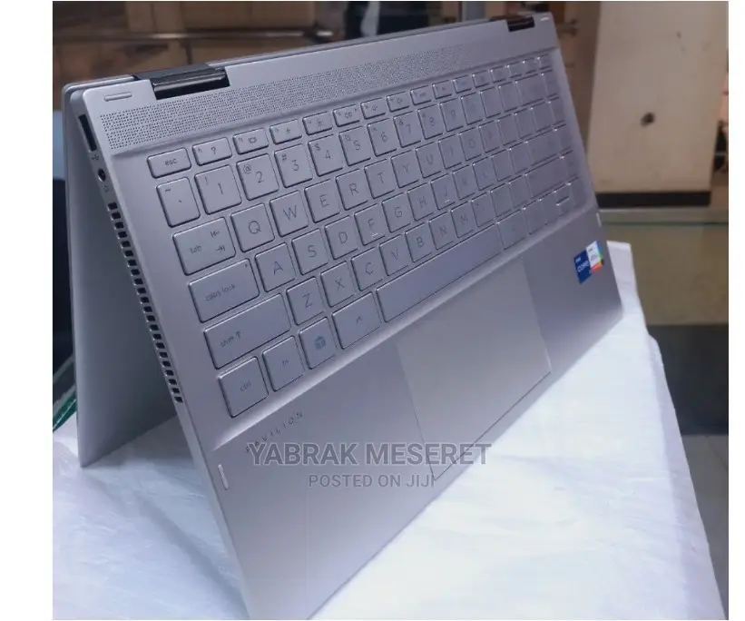 New Laptop HP Pavilion X360 16GB Intel Core I7 SSD 512GB