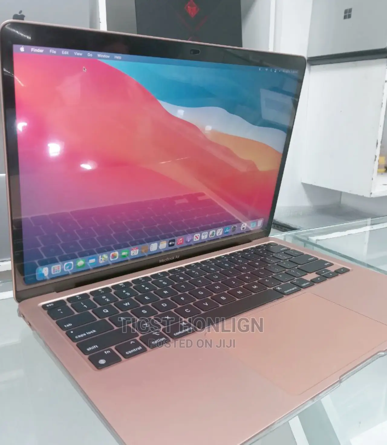 New Laptop Apple MacBook Air 2020 M1 8GB Apple M1 SSD 512GB