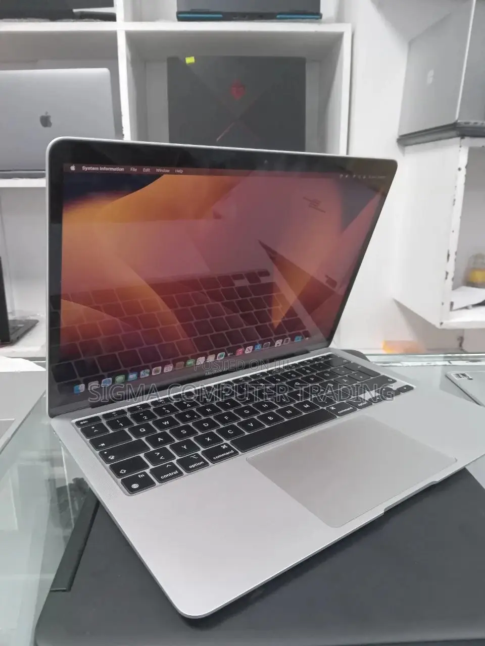 New Laptop Apple MacBook Air 2020 M1 8GB Apple M1 SSD 256GB