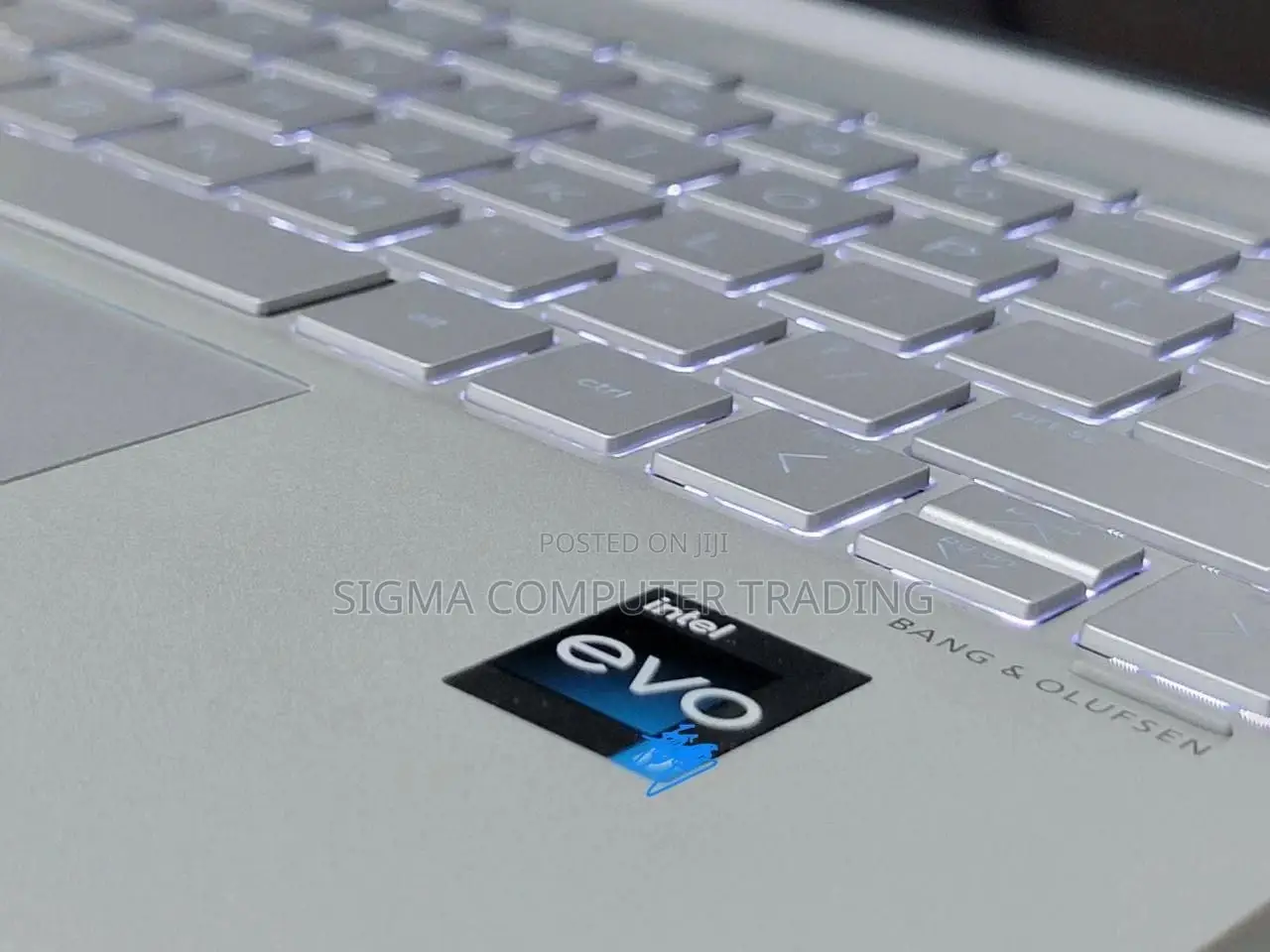 New Laptop HP Envy X360 8GB Intel Core I7 SSD 512GB