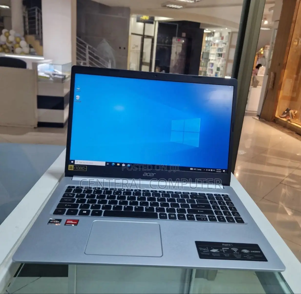 New Laptop Acer Aspire S7-392 8GB Intel Core I5 SSD 512GB