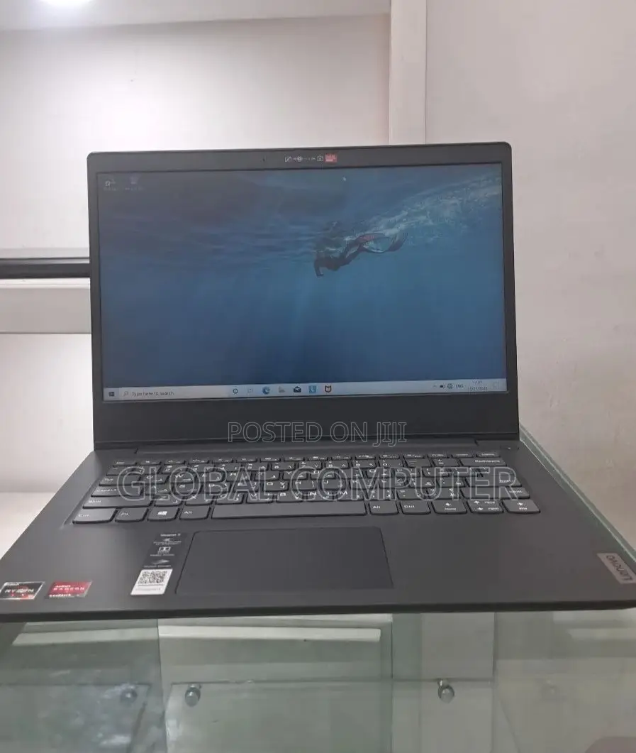New Laptop Lenovo ThinkPad Yoga 8GB AMD Ryzen 5 SSD 256GB