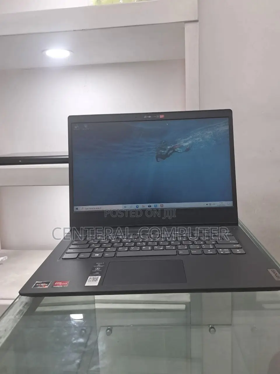 New Laptop Lenovo Ideapad 3 8GB AMD Ryzen 5 SSD 256GB