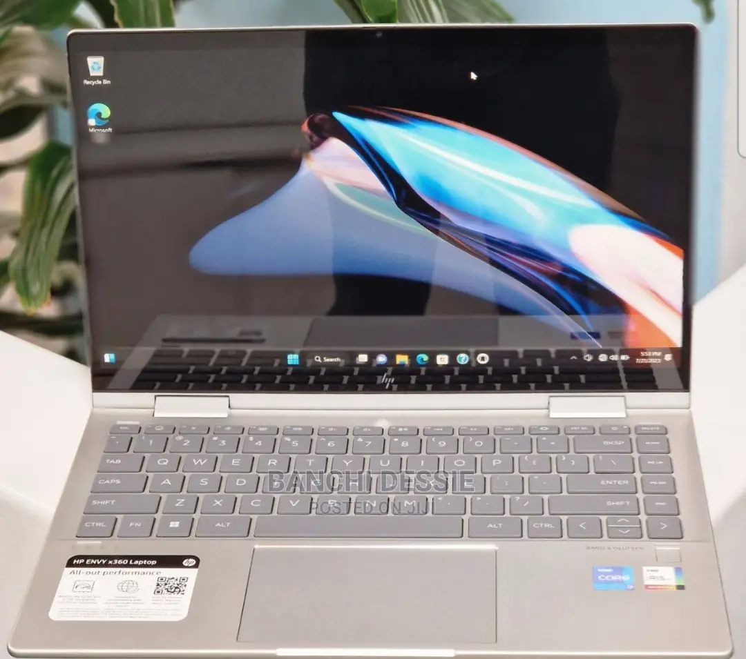 New Laptop HP Envy X360 16GB Intel Core I7 SSD 256GB