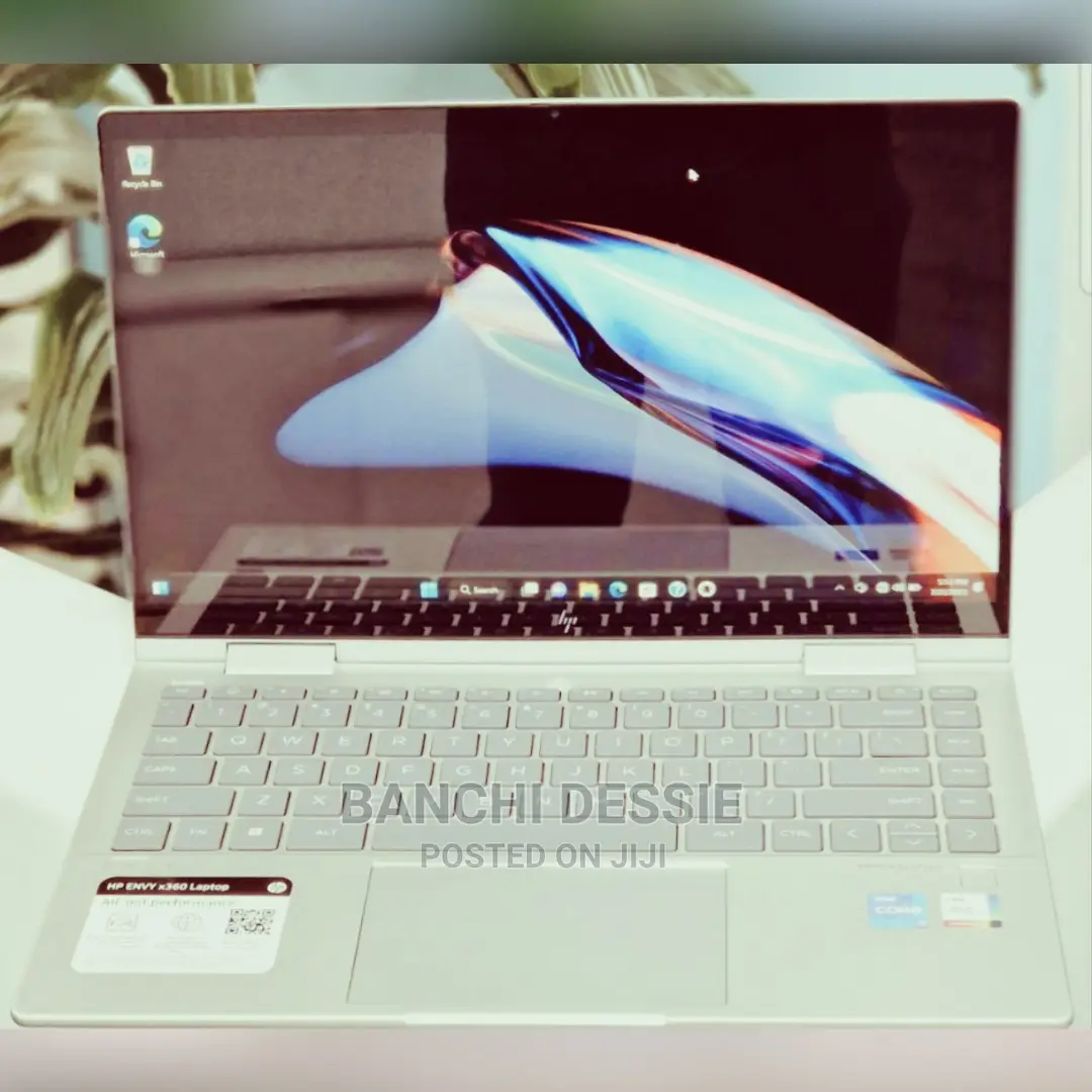 New Laptop HP Envy X360 16GB Intel Core I7 SSD 256GB