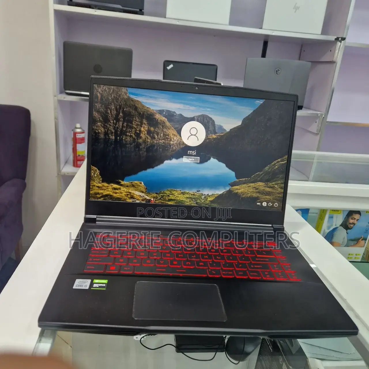 New Laptop MSI GF63 8GB SSD 512GB