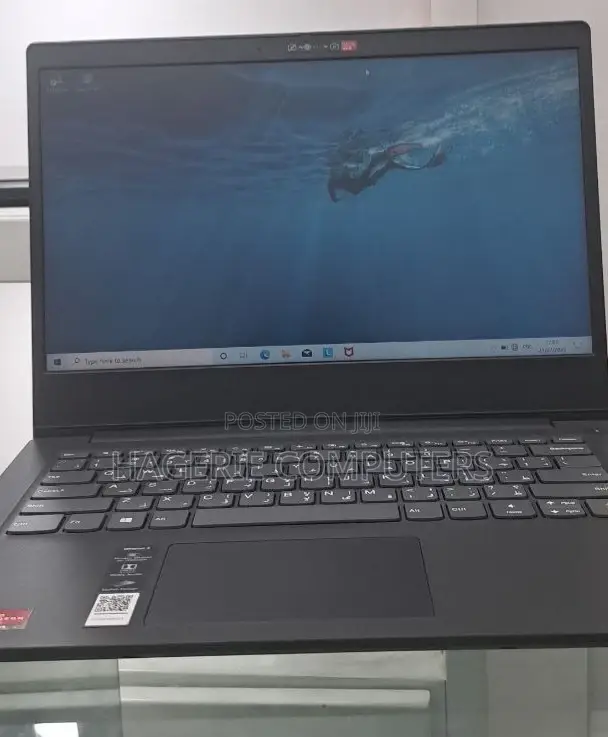 New Laptop Lenovo IdeaPad 130 8GB AMD Ryzen 5 SSD 256GB