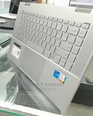 New Laptop HP Envy 15 8GB Intel Core I5 SSD 512GB