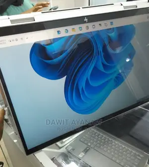 New Laptop HP Envy 15 8GB Intel Core I5 SSD 512GB