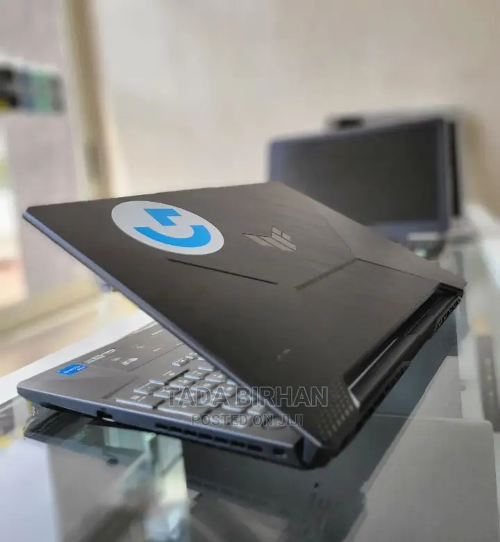 New Laptop Lenovo ThinkPad Yoga 8GB Intel Core I7 SSD 512GB