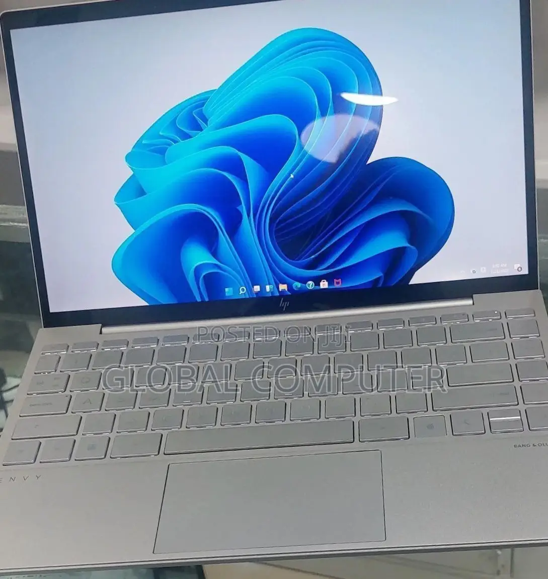 New Laptop HP Envy X360 16GB Intel Core I7 SSD 1T