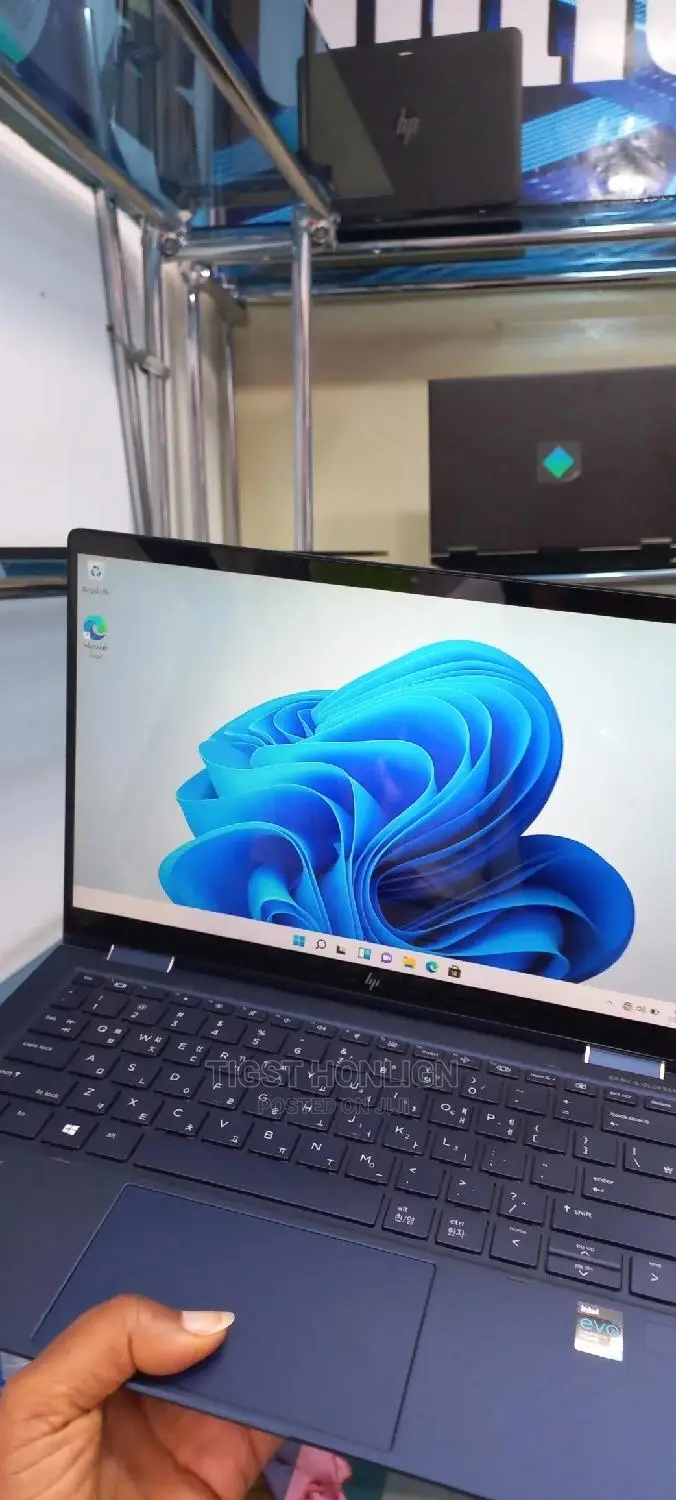 New Laptop HP EliteBook X360 1020 8GB Intel Core I5 SSD 512GB