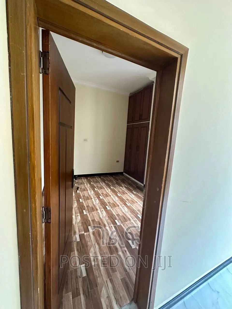 3bdrm Villa in Broker, Bole for sale