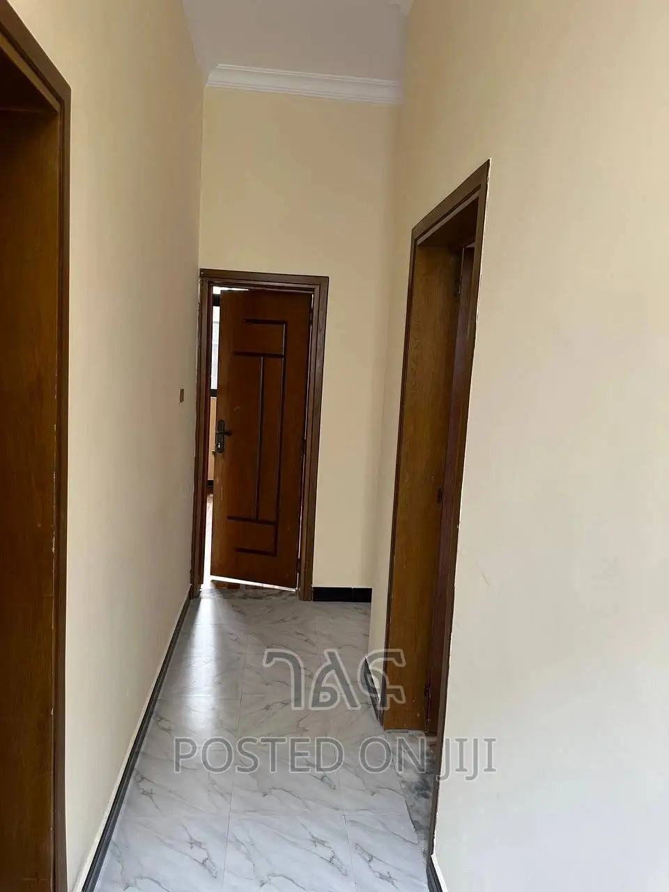 3bdrm Villa in Broker, Bole for sale