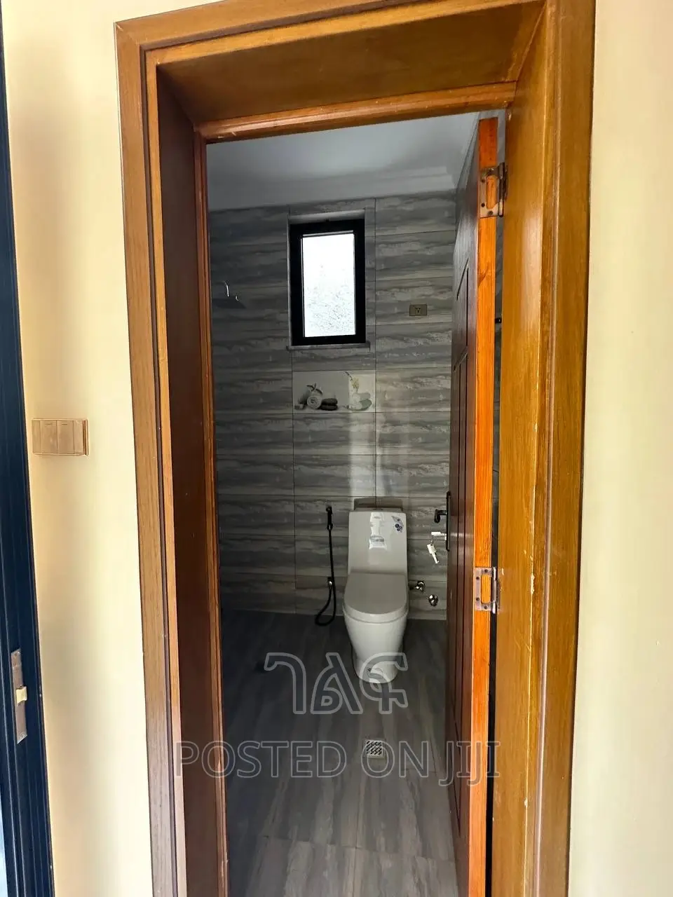 3bdrm Villa in Broker, Bole for sale