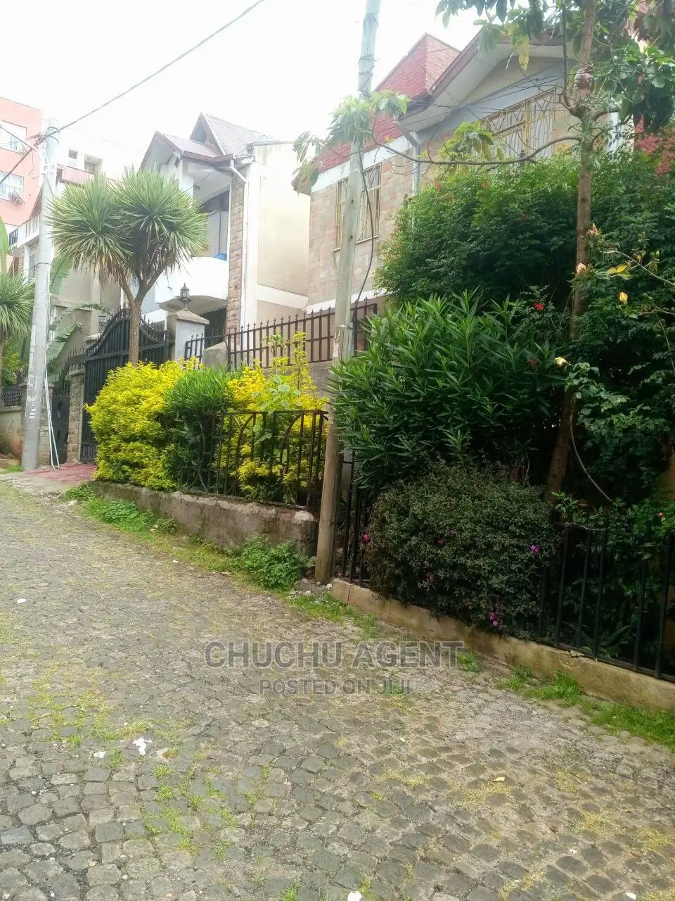 መገናኛ ቦሌ ክ/ከተማ ጀርባ ቦታ ሽያጭ