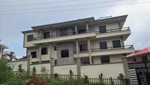 9bdrm House in Addis Abeba, Bole for sale