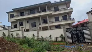 9bdrm House in Addis Abeba, Bole for sale