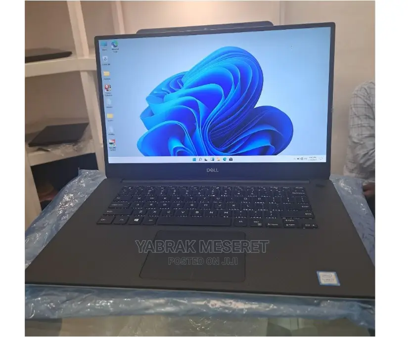New Laptop Dell XPS 15 16GB Intel Core I7 SSD 512GB
