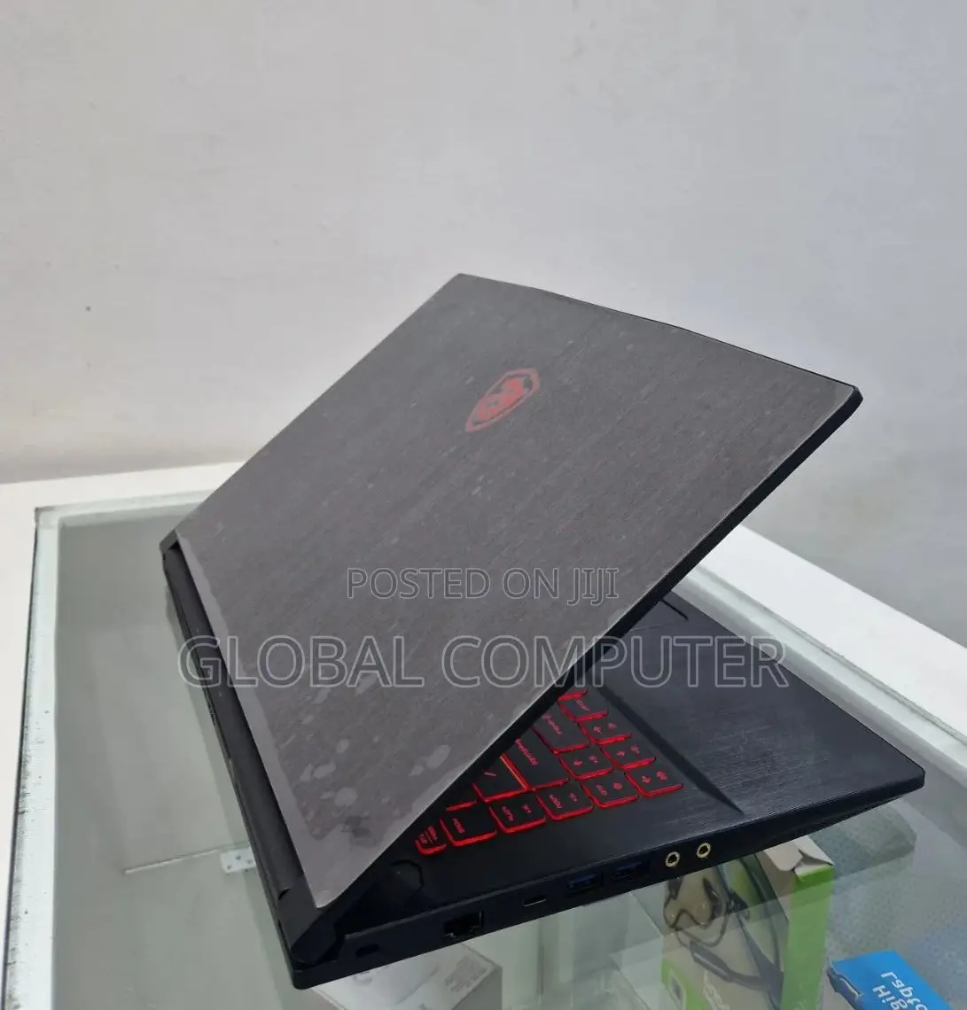 New Laptop MSI 8GB Intel Core I5 SSD 512GB